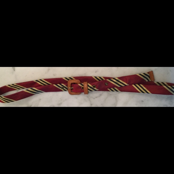 Brooks Brothers silk belt. Red striped. Medium. - Picture 2 of 4